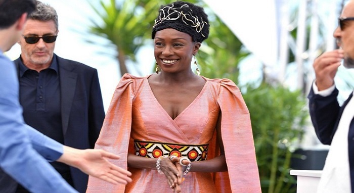 تكريم النجمة الافريقية مايمونا ندياي، في الدورة التاسعة من مهرجان الاقصر للسينما الافريقية